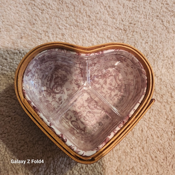 Longaberger 2000/2001 Century Calebration Heart Basket Set of 2 - Picture 7 of 7